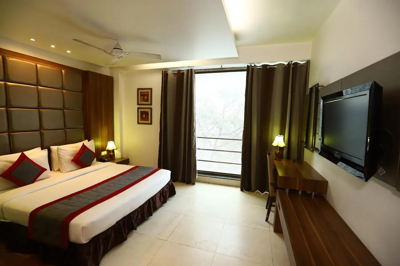 Hotel Twin Tree Naraina Delhi Local Ids Allowed New Delhi 3*,